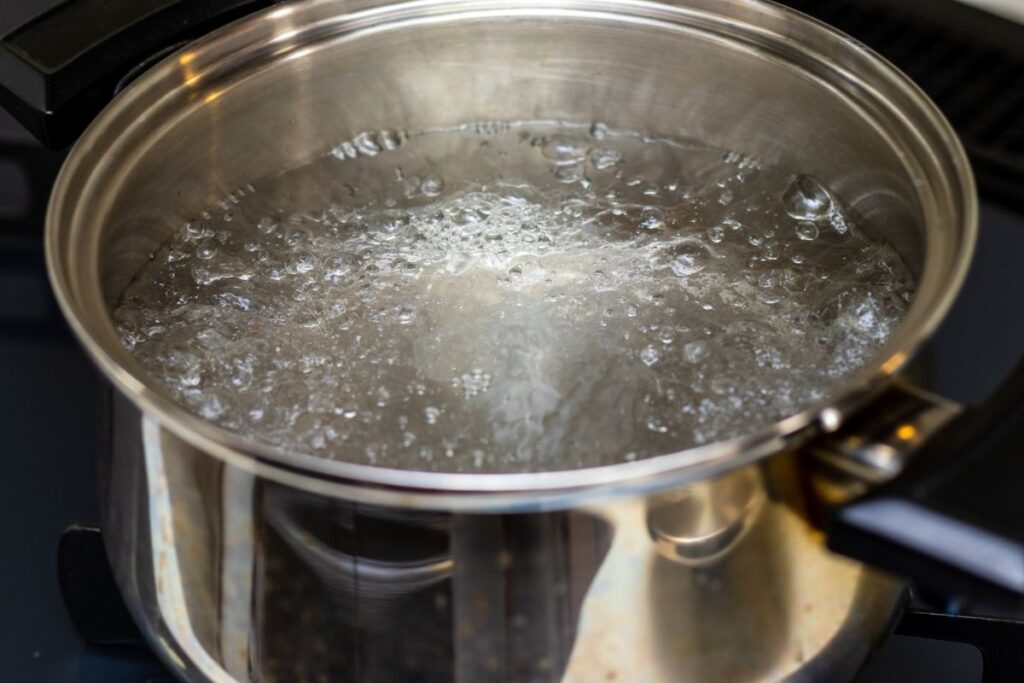 備蓄している水を安全に使うための浄水・消毒方法
