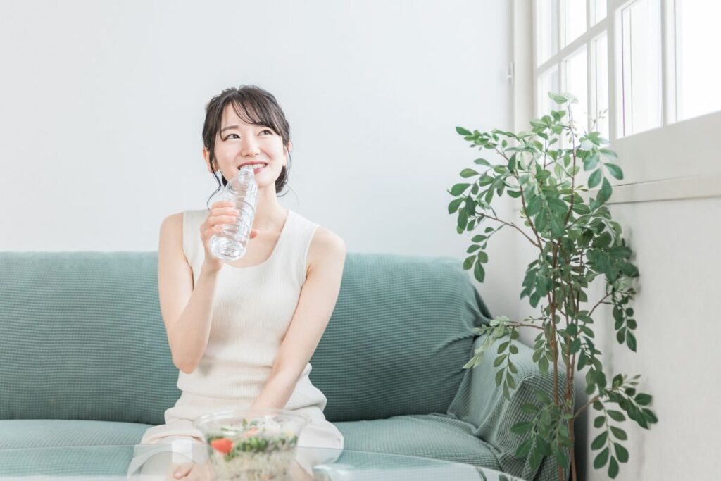 水を1日2リットル飲むとどんな効果が期待できる？